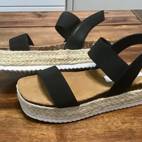 Steve Madden slip On Flatform Sandals~Black~Size6 - Picture 5 of 8